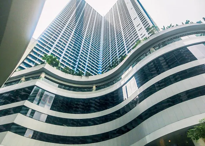 Apartment 2 Bedroom Yellow Luxury 5549 Makati 300mb Swim Manila