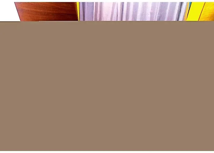 Apartment 2 Bedroom Yellow Luxury 5549 Makati 300mb Swim Manila