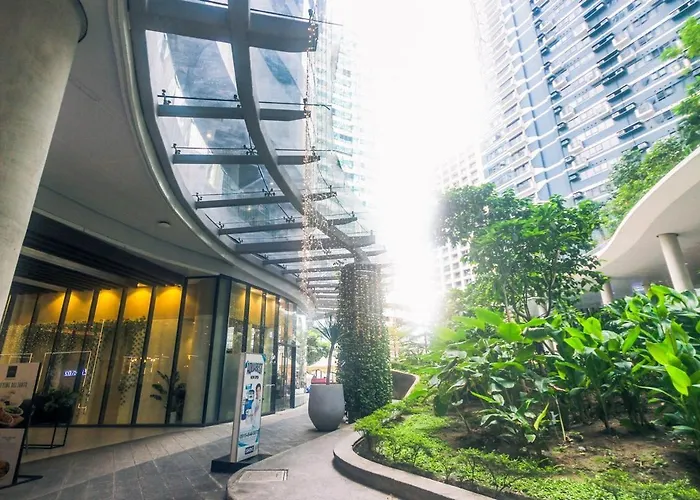 Apartment 2 Bedroom Yellow Luxury 5549 Makati 300mb Swim *