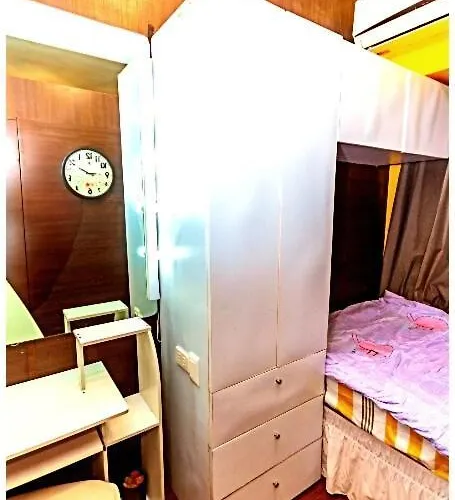 2 Bedroom Yellow Luxury 5549 Makati 300mb Swim * Manila