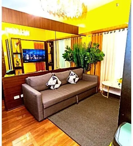 2 Bedroom Yellow Luxury 5549 Makati 300mb Swim * Manila