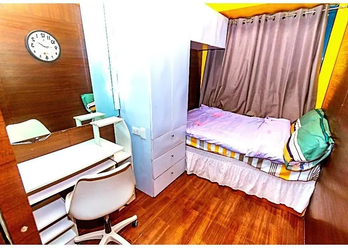 Apartment 2 Bedroom Yellow Luxury 5549 Makati 300mb Swim Manila