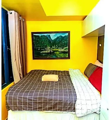 Apartment 2 Bedroom Yellow Luxury 5549 Makati 300mb Swim Manila