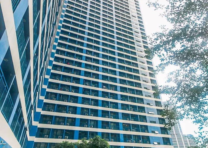 Apartment 2 Bedroom Yellow Luxury 5549 Makati 300mb Swim *